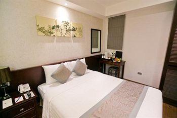 Dragon Pearl Hotel 3*